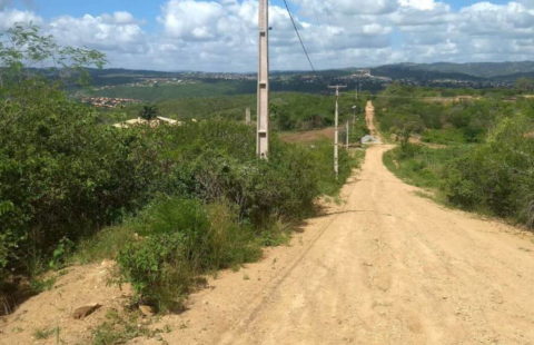 Lote fora de condomínio