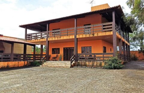 Casa fora de condomínio