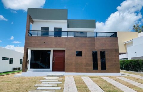 Casa em condomínio