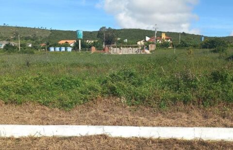 Lote com 1000 m² em condomínio