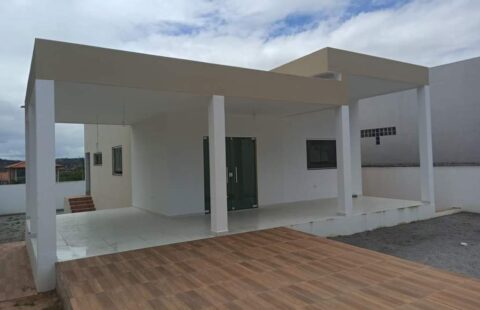 Casa fora de condomínio