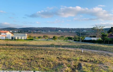 Lote em condomínio