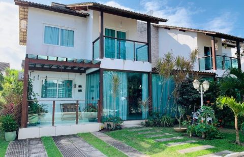 Casa em condomínio