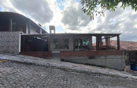 Casa em condomínio