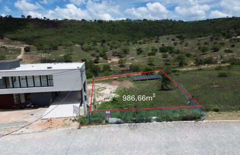 Lote em Condomínio