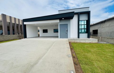 Casa em Condomínio
