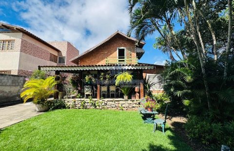 Casa fora de Condomínio