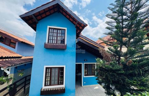 Casa em Condomínio