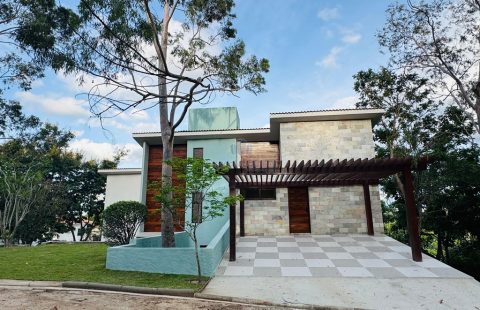 Casa em Condomínio