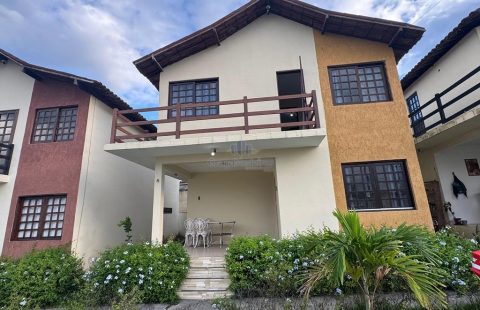 Casa em Condomínio