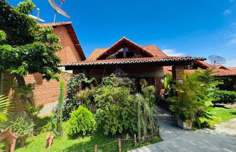 Casa em Condomínio