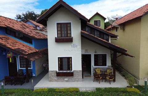 Casa em Condomínio