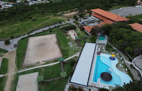 Flat em Condomínio