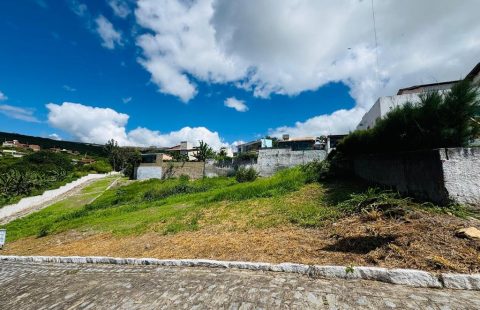 Terreno em Condomínio